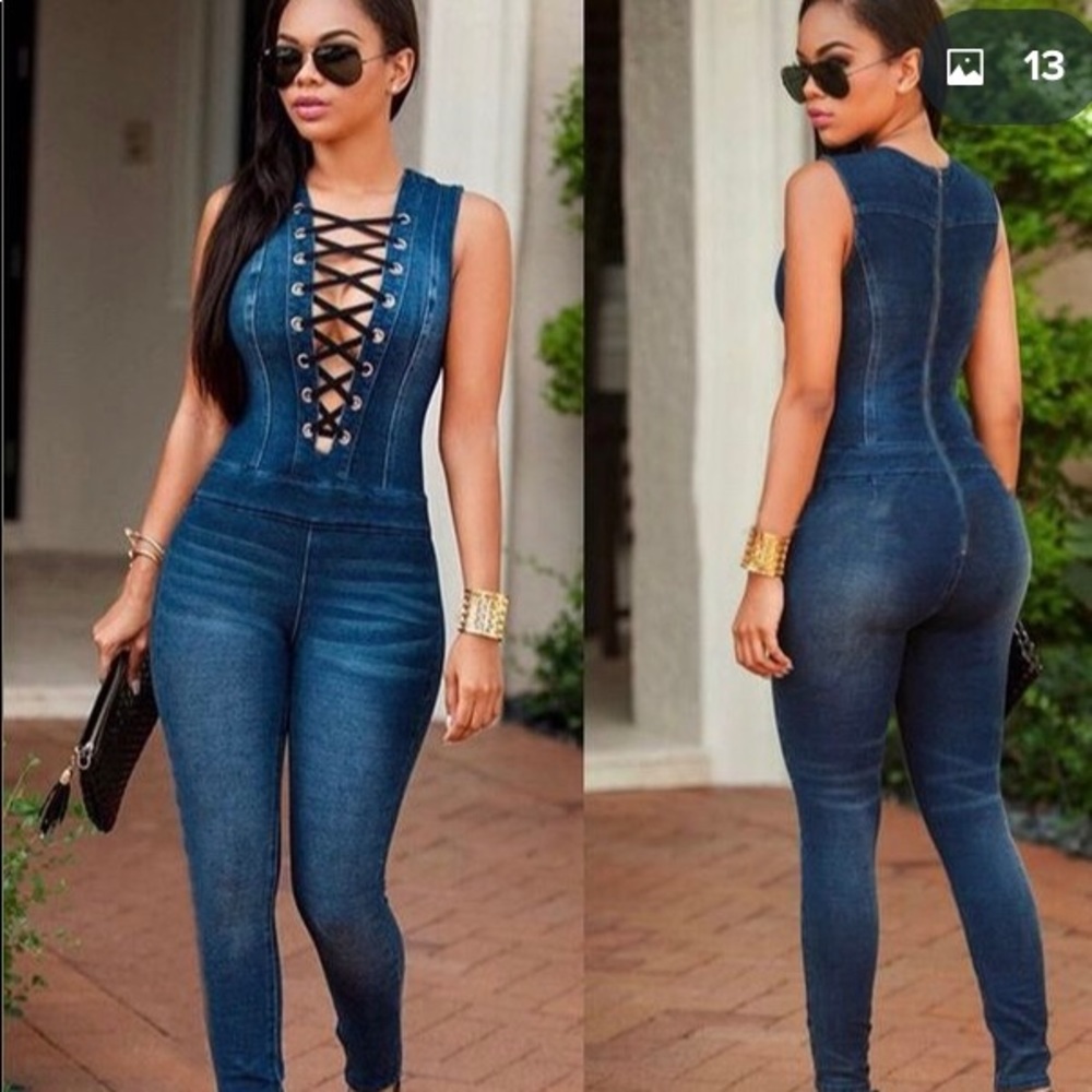 Beautiful sleeveless denim jumpsuit new